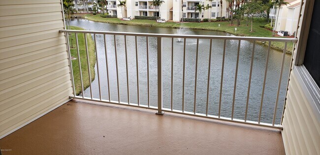 Building Photo - 1801 Island Club Dr