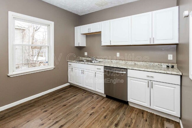 Building Photo - 7618 Grand Division Ave