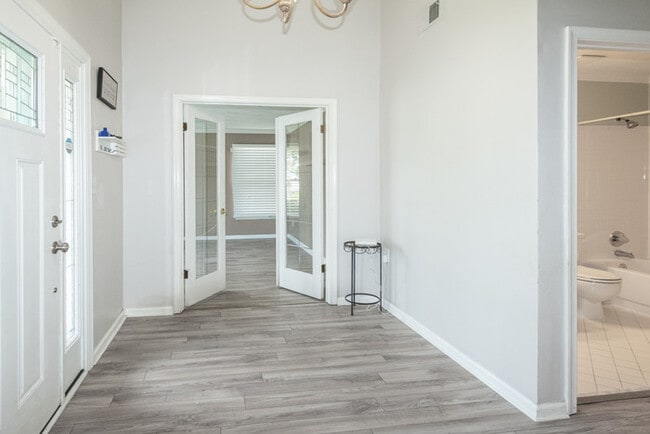 Building Photo - BEAUTIFUL HOME FOR RENT IN GLENWOOD AREA