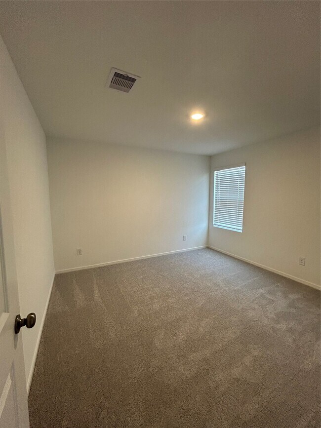 Building Photo - 31350 Black Cherry St