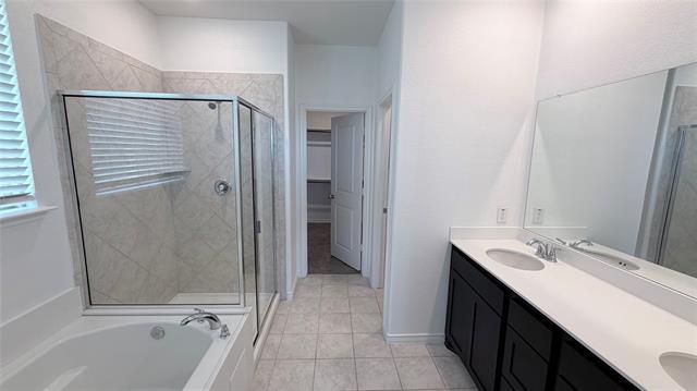 Building Photo - 631 Maverick St