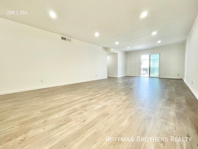 Building Photo - 1206 S Holt Ave