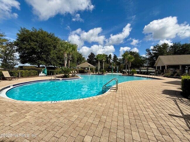 Building Photo - 3635 Summit Oaks Dr