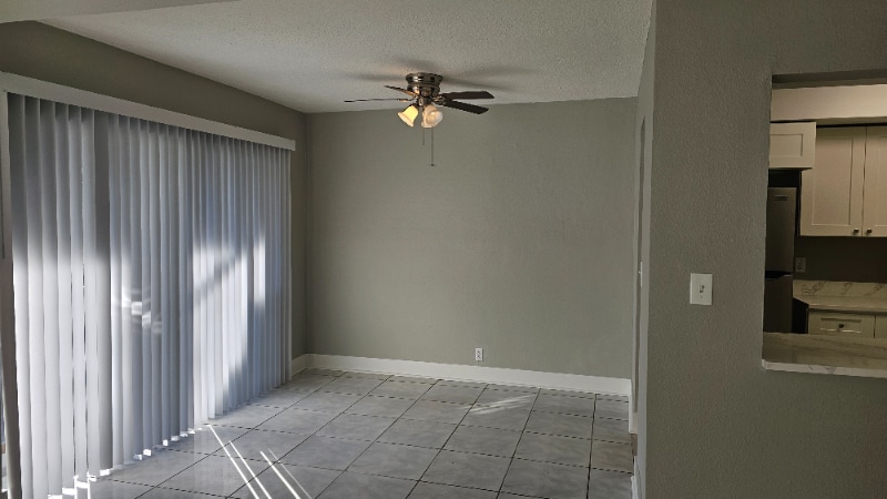 Building Photo - 705 James St