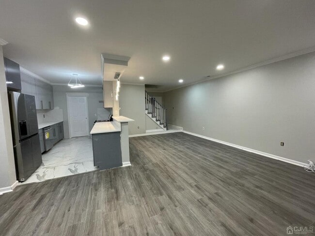 Building Photo - 42 Ashford Dr