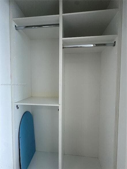 Building Photo - 200 Biscayne Blvd Way