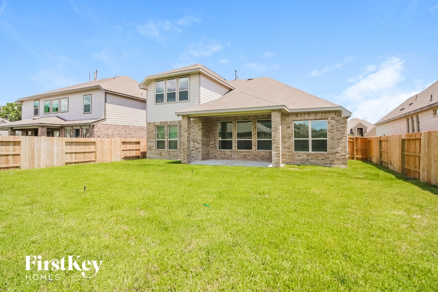 Building Photo - 9451 Vis Fls Trce