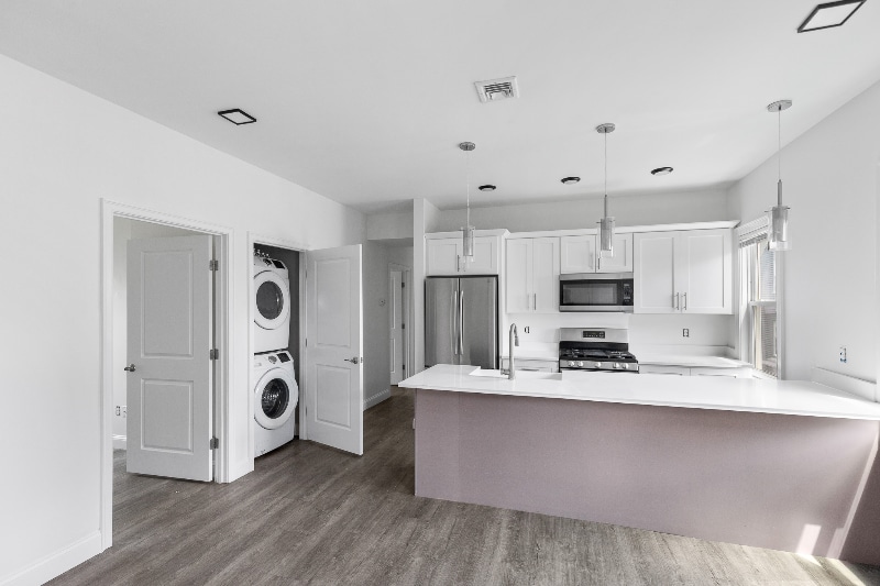 Building Photo - 14 Trenton St