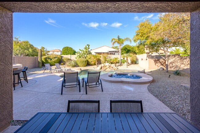 Building Photo - 5538 W Andrea Dr