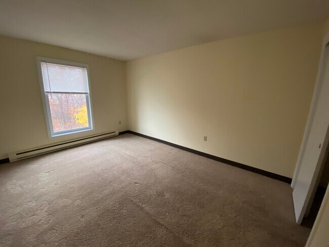 Building Photo - 145 Eastern Ave