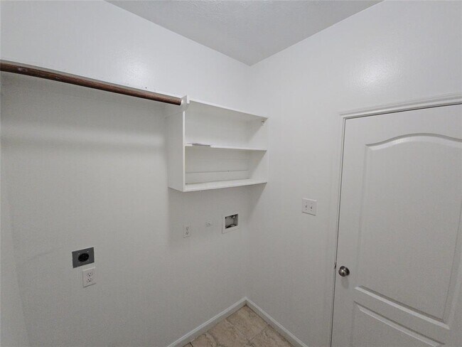 Building Photo - 1306 Squire Dr