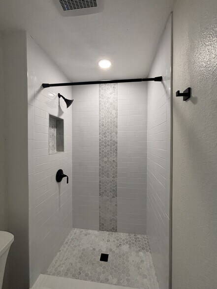 Building Photo - 4435 Nobel Dr