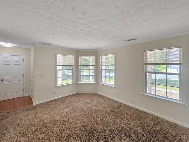 Building Photo - 3397 Hill Pond Dr NE