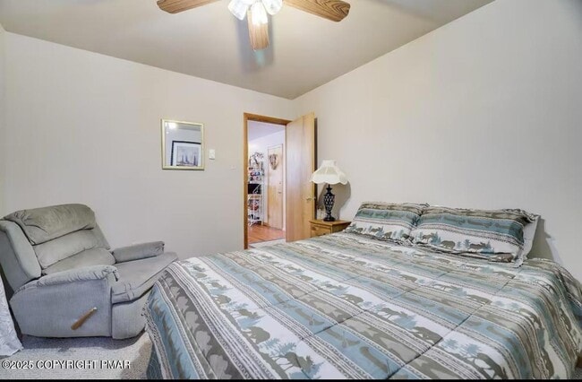 Building Photo - 276 Mountain View Dr