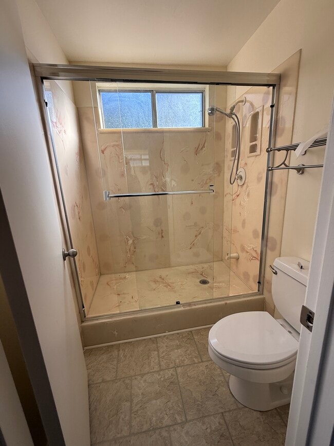 Building Photo - 569 Mundy Terrace