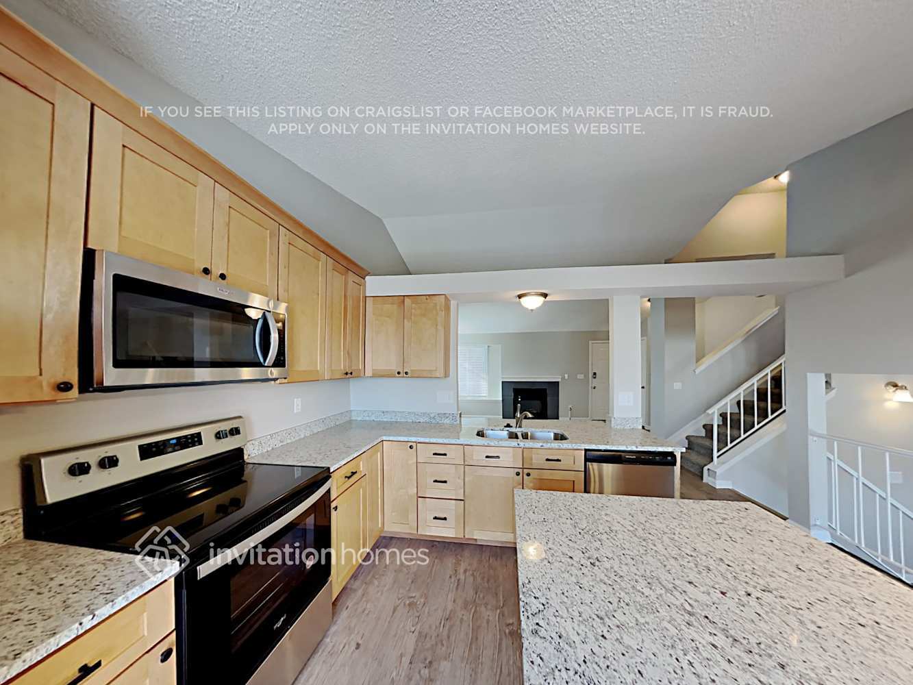 Building Photo - 5940 S Oak Way