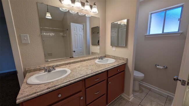 Building Photo - 10710 Ambergate Dr