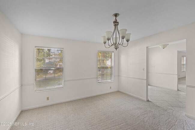 Building Photo - 1922 Holly Oaks Ravine Dr