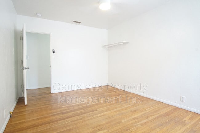 Building Photo - 5017 College Ave