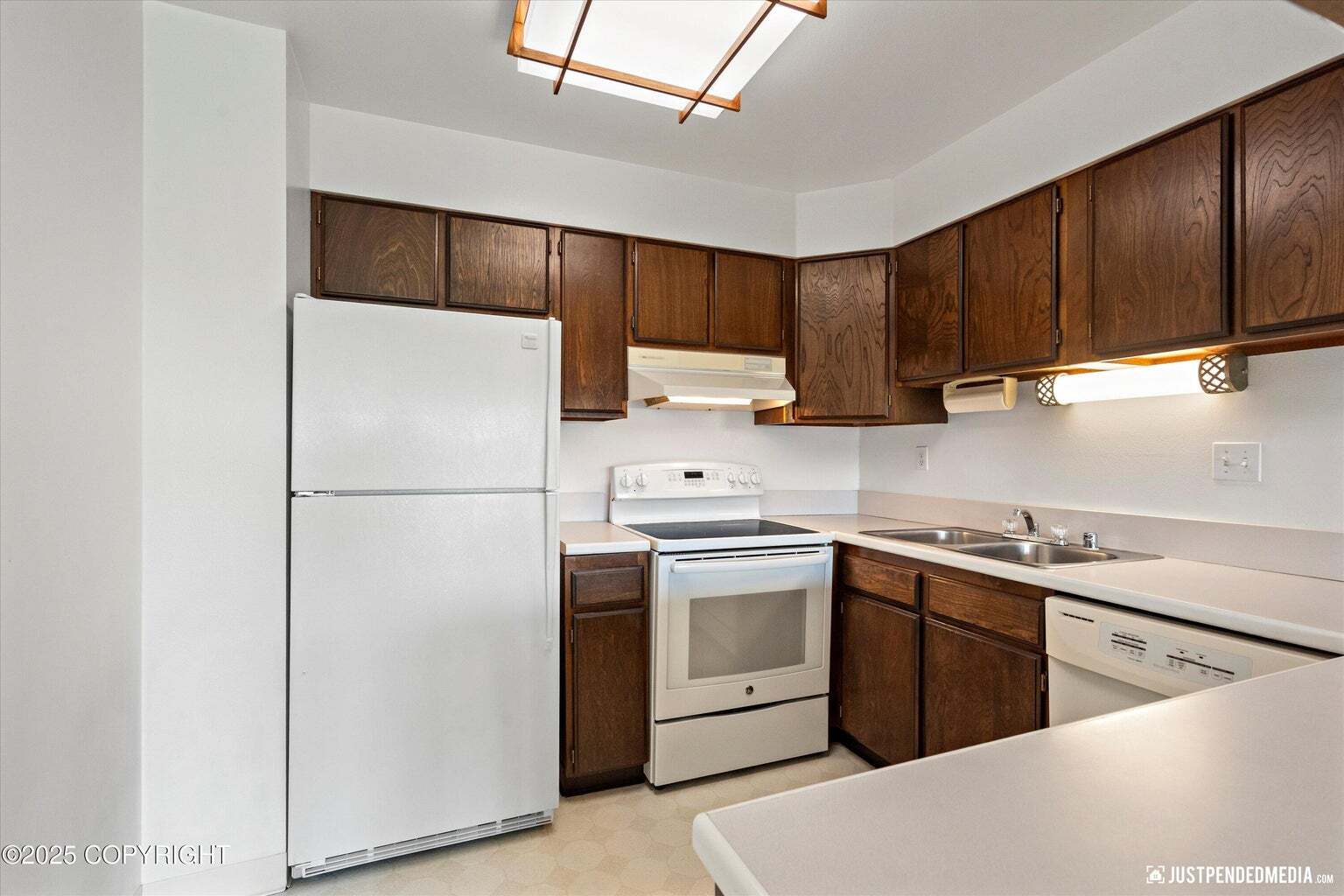Building Photo - 836 M St
