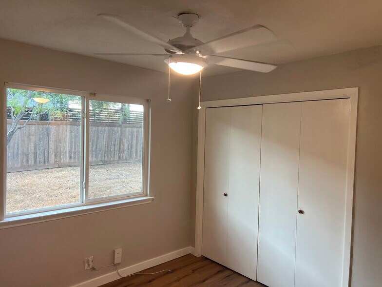 Building Photo - 2410 Audubon Pl