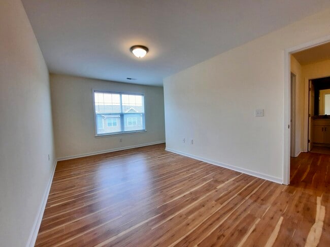 Building Photo - 1025 Baldwin Commons Dr
