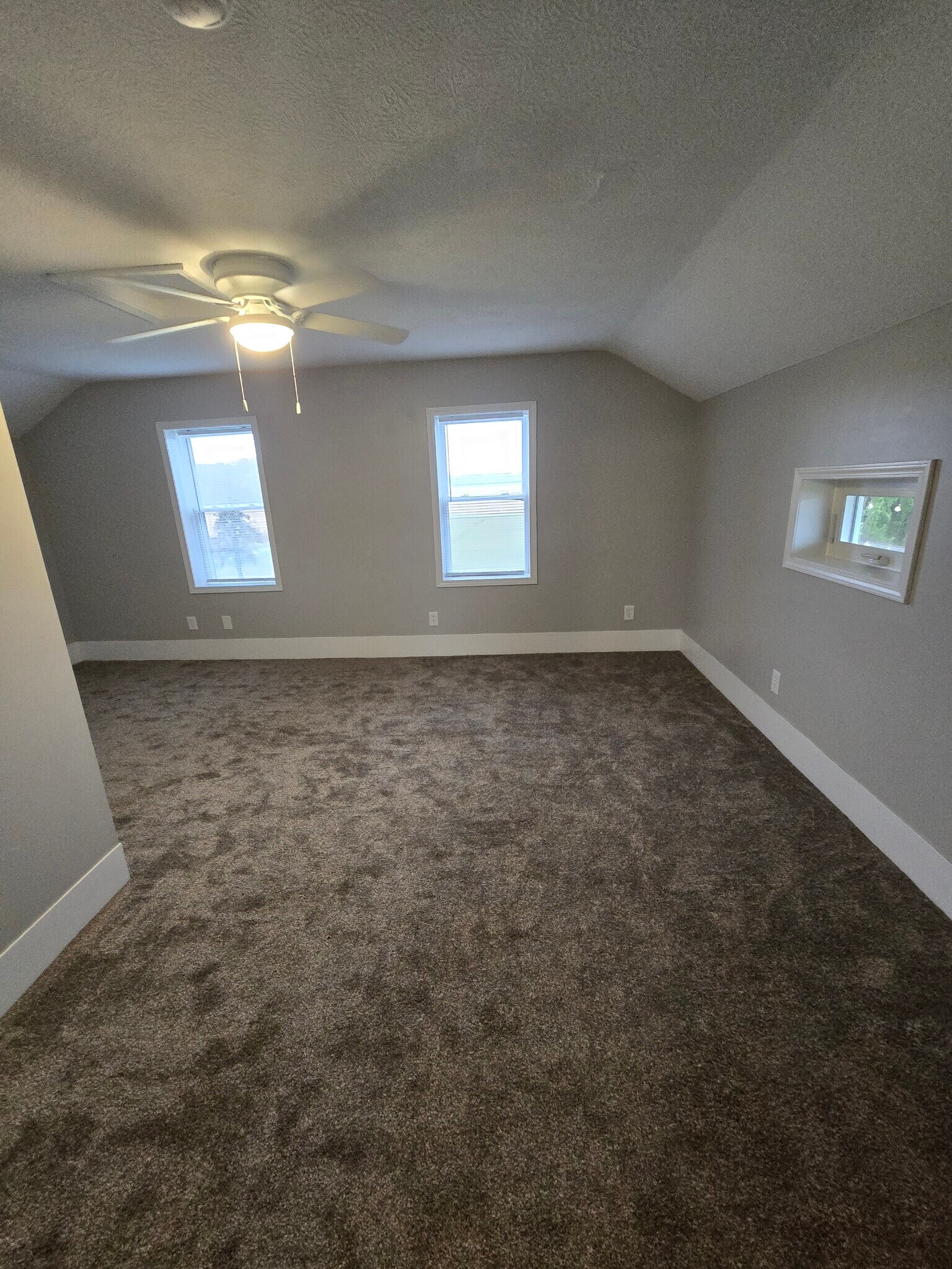 Bedroom 3 - 900 Thomas Rd