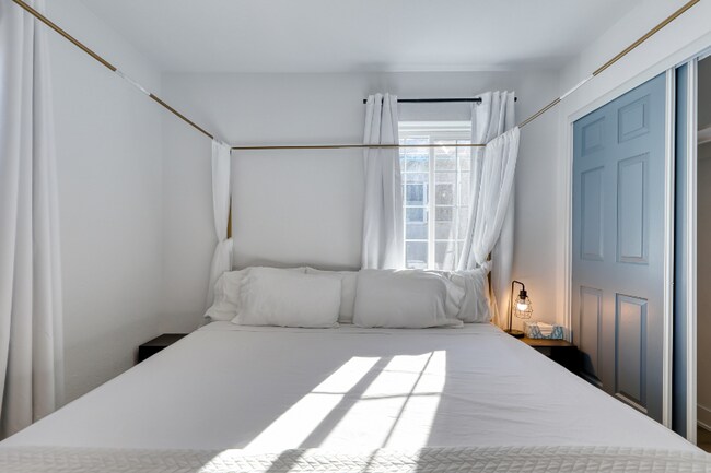 Building Photo - 1212 S 7th St