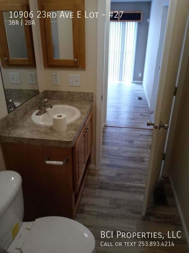 Building Photo - 10906 23rd Ave E