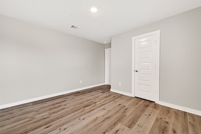 Building Photo - 3919 Sparkman Ln