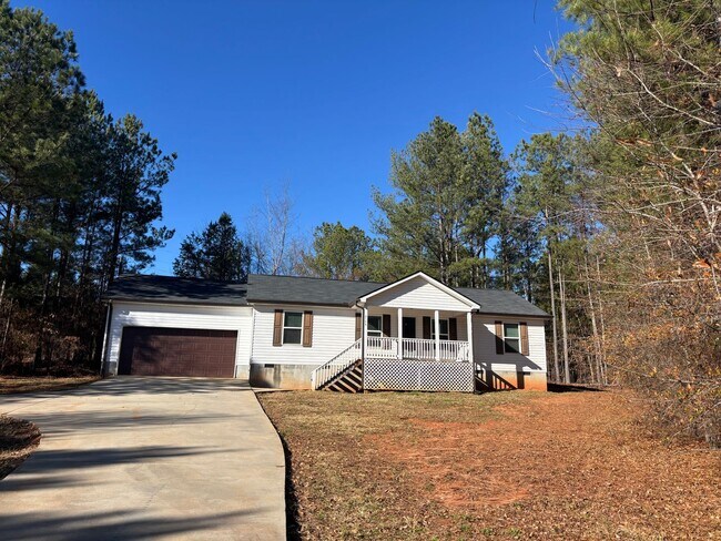 Building Photo - 3-Bedroom, 2-Bath Home on a Private 1-Acre Lot with 2-car garage  - Water Included