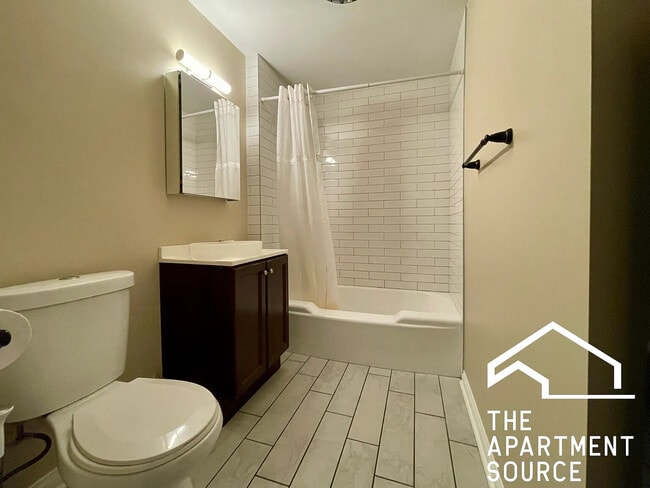 Building Photo - 2457 W Logan Blvd