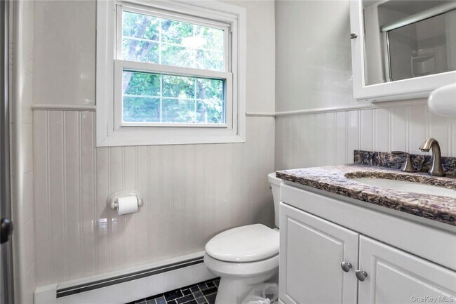 Building Photo - 40 Seabrook Ln