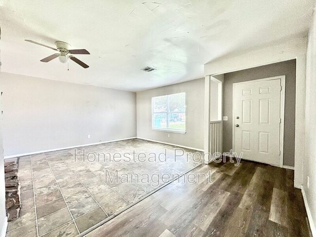 Building Photo - 721 NW 114th St