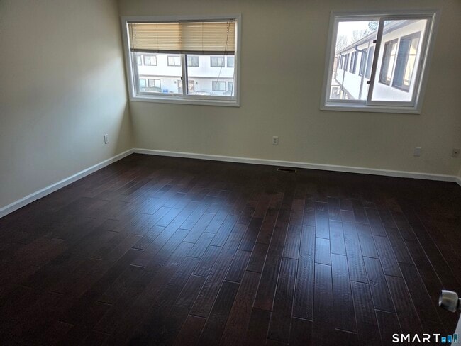 Building Photo - 27 Crows Nest Ln