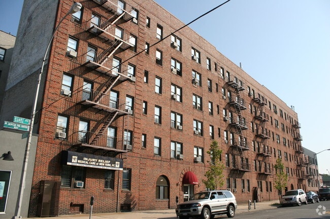 Building Photo - 3063 Buhre Ave