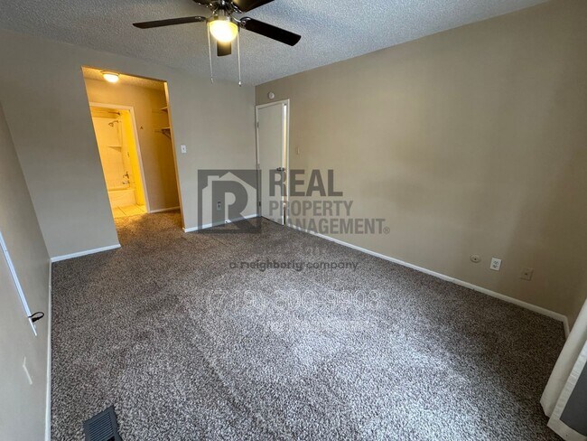 Building Photo - 118 Scotland Rd