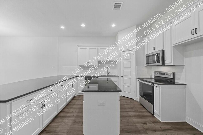 Building Photo - 5305 Winged Foot Dr