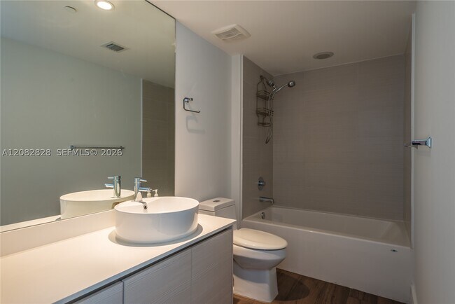 Building Photo - 4250 Biscayne Blvd