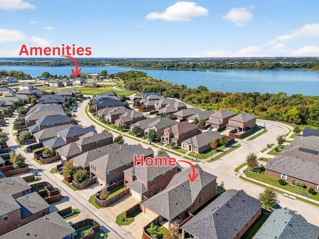 Building Photo - 2209 Barx Dr