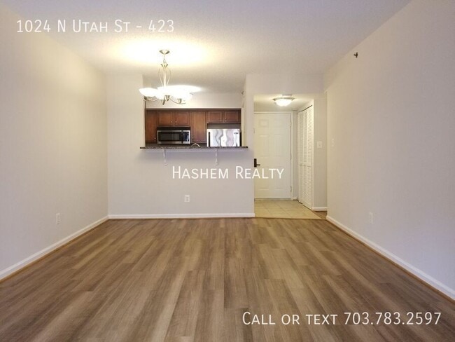Building Photo - 1024 N Utah St