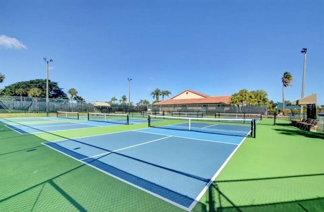 Building Photo - 8350 Mooring Cir