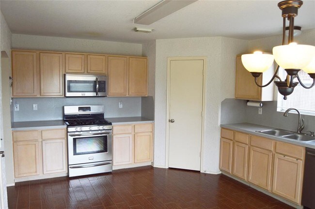 Building Photo - 23035 S Waterlily Dr