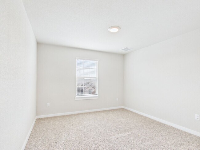 Building Photo - Beautiful Bar W Ranch Home – Hill Country Charm with Modern Comforts