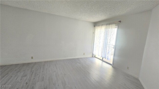 Building Photo - 5181 W Pioneer Ave