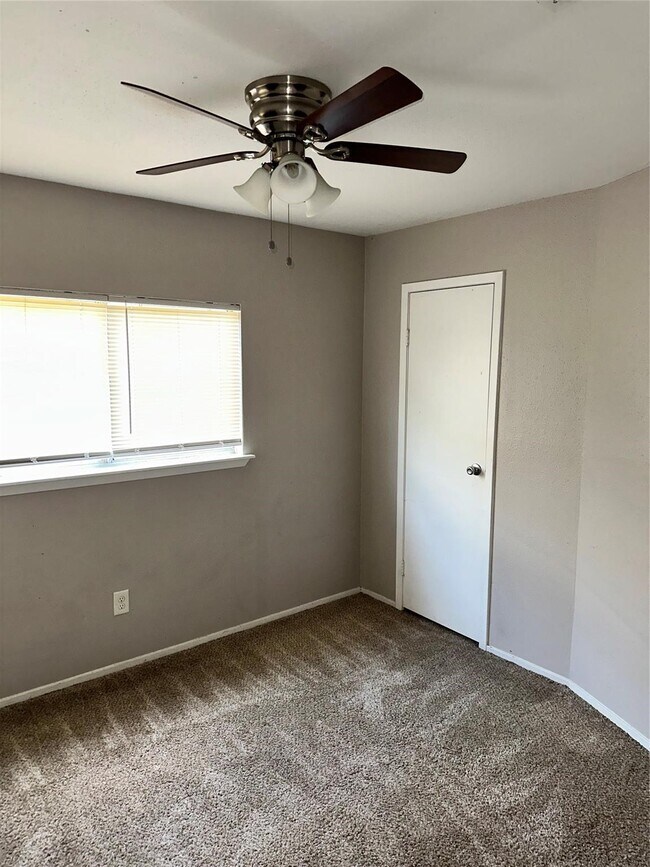 Building Photo - 7514 Lemma Dr