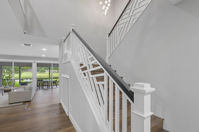 Building Photo - 2435 Presidential Way