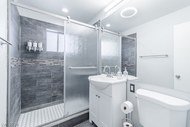 Building Photo - 350 E Desert Inn Rd