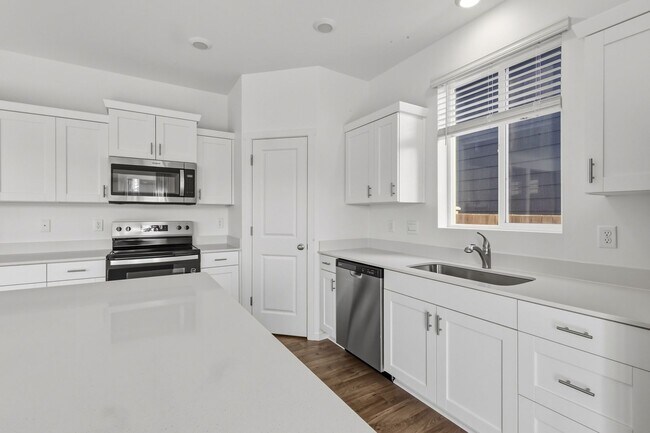 Building Photo - 489 Cremini Lp SE