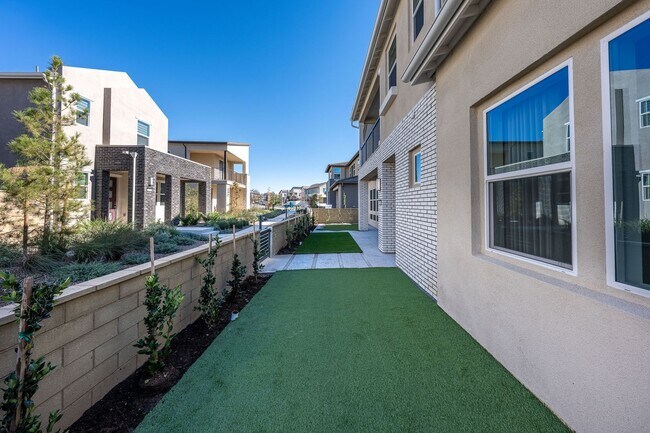 Building Photo - Brand New Estate Home Rent at Luna Park in GPN in Irvine